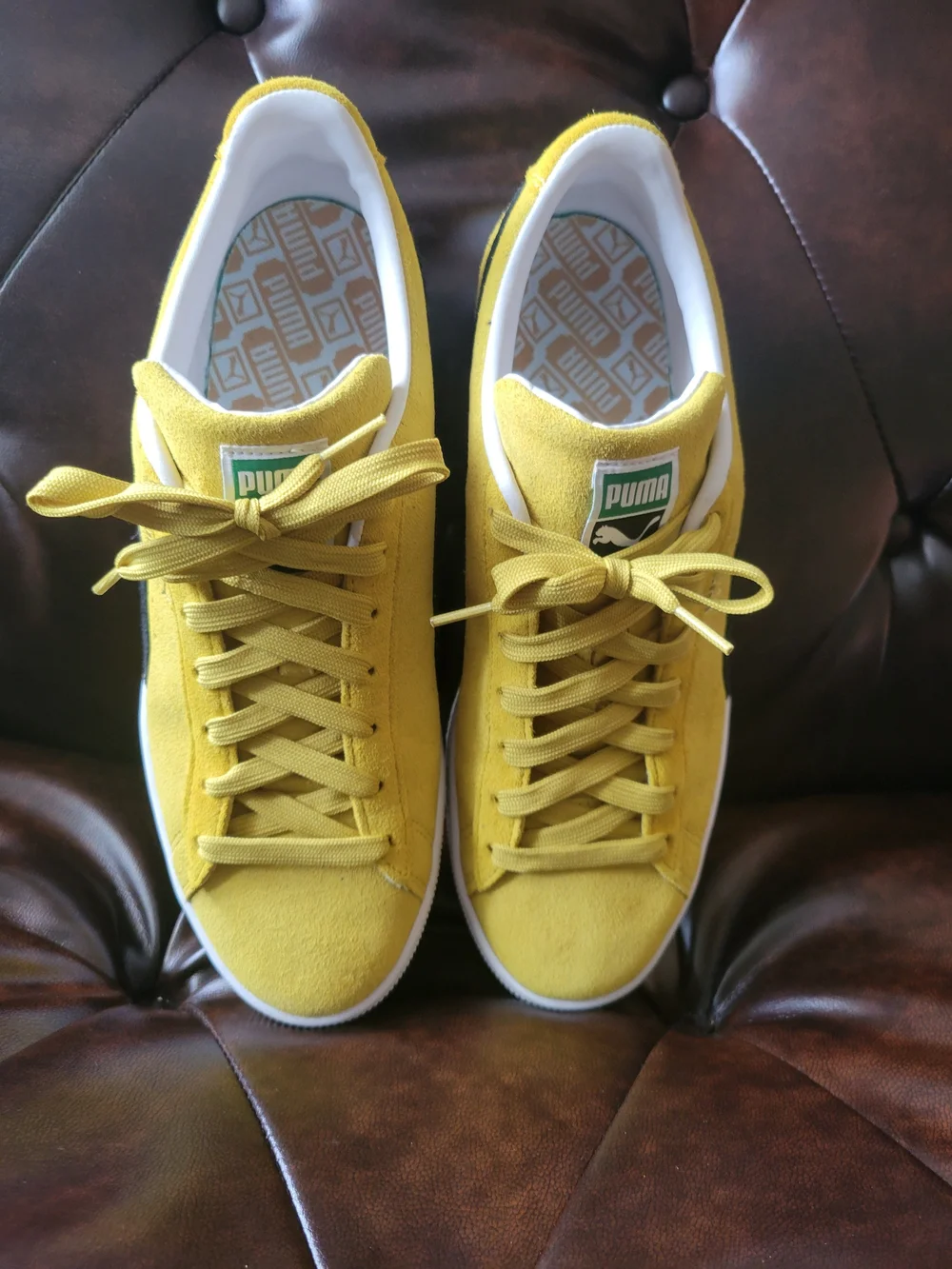 Puma Mens Suede Classic Sneaker — Yellow